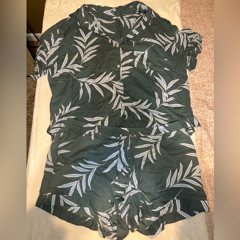 Stars Above Leaf Print Button-Up Pajama Set